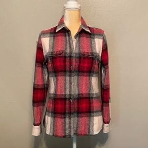 Woolrich Plaid 100% Wool Button Down SZ XS